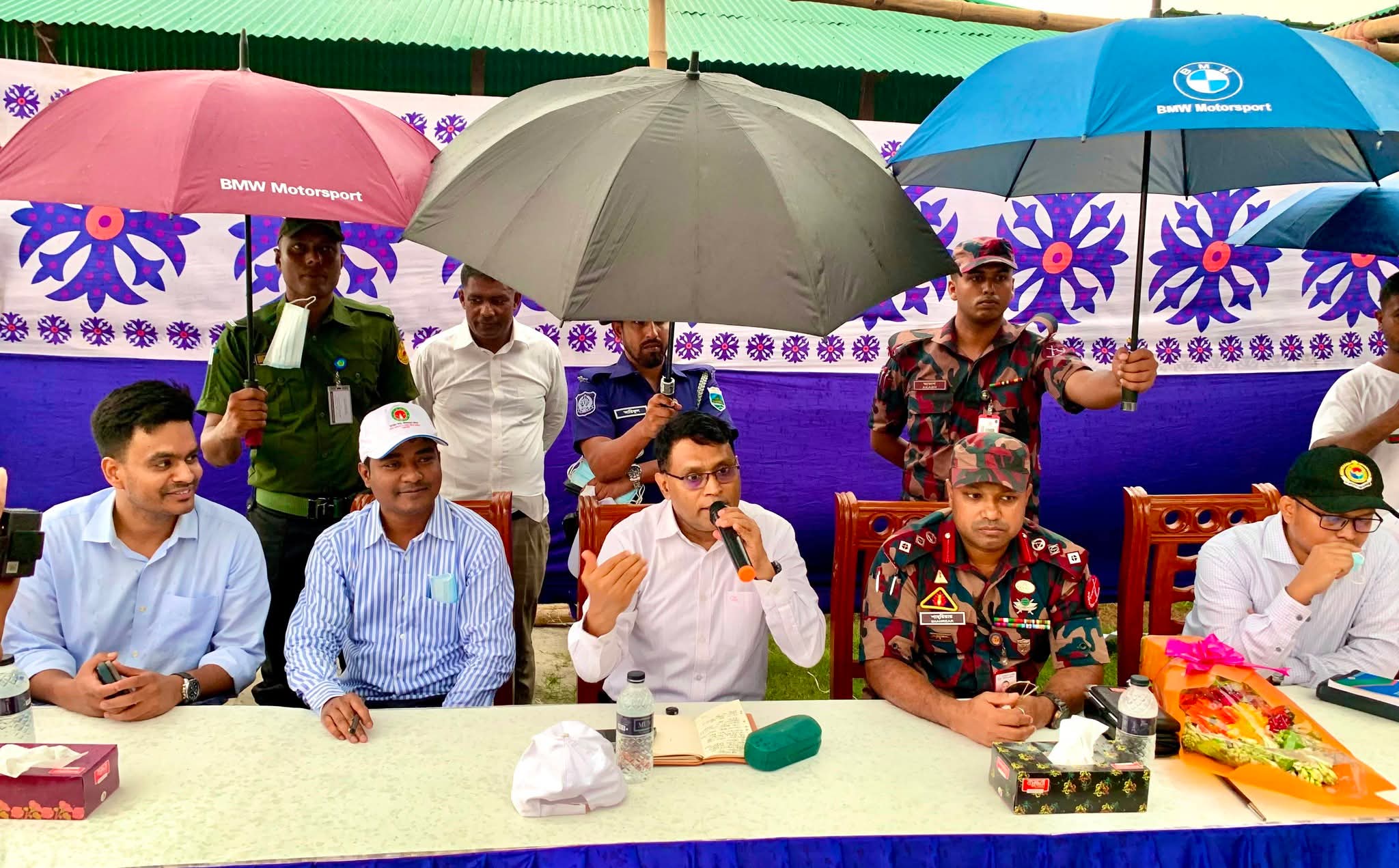 পদ্মার চরাঞ্চলে উন্নয়ন ও সীমান্তে অবৈধ অনুপ্রবেশ প্রতিরোধে মতবিনিময় সভায় জেলা প্রশাসক